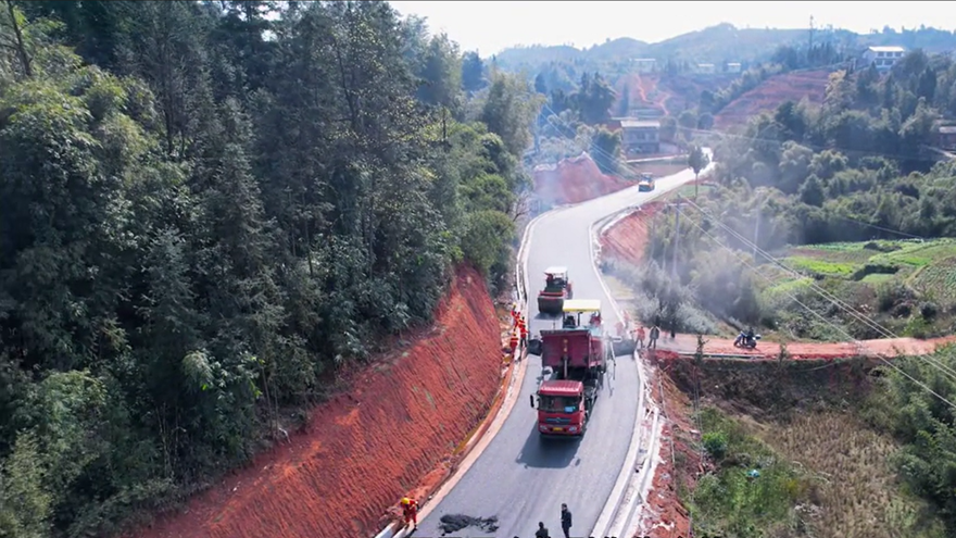 纳溪区马庙至凤凰湖沥青路面施工项目